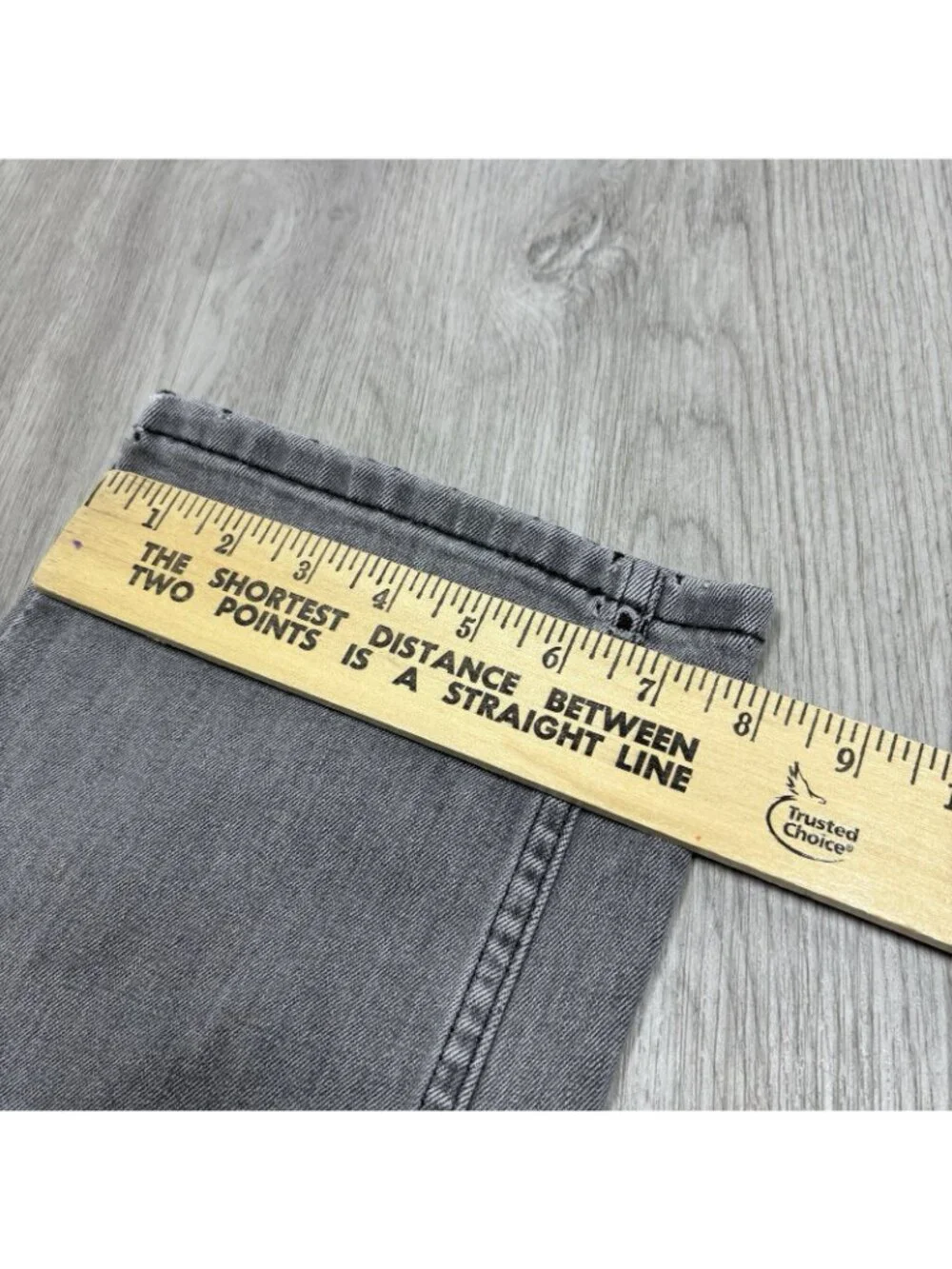 Levis item description